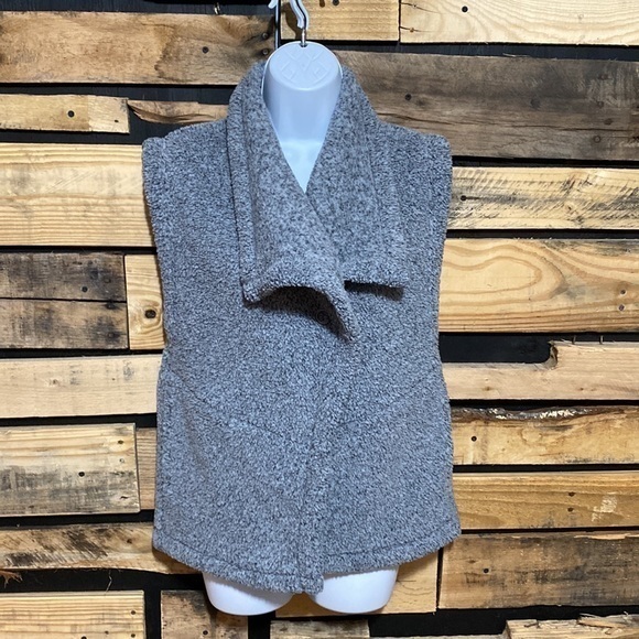 Lucy Activewear Gray Fleece Sherpa Vest Small - Picture 3 of 6
